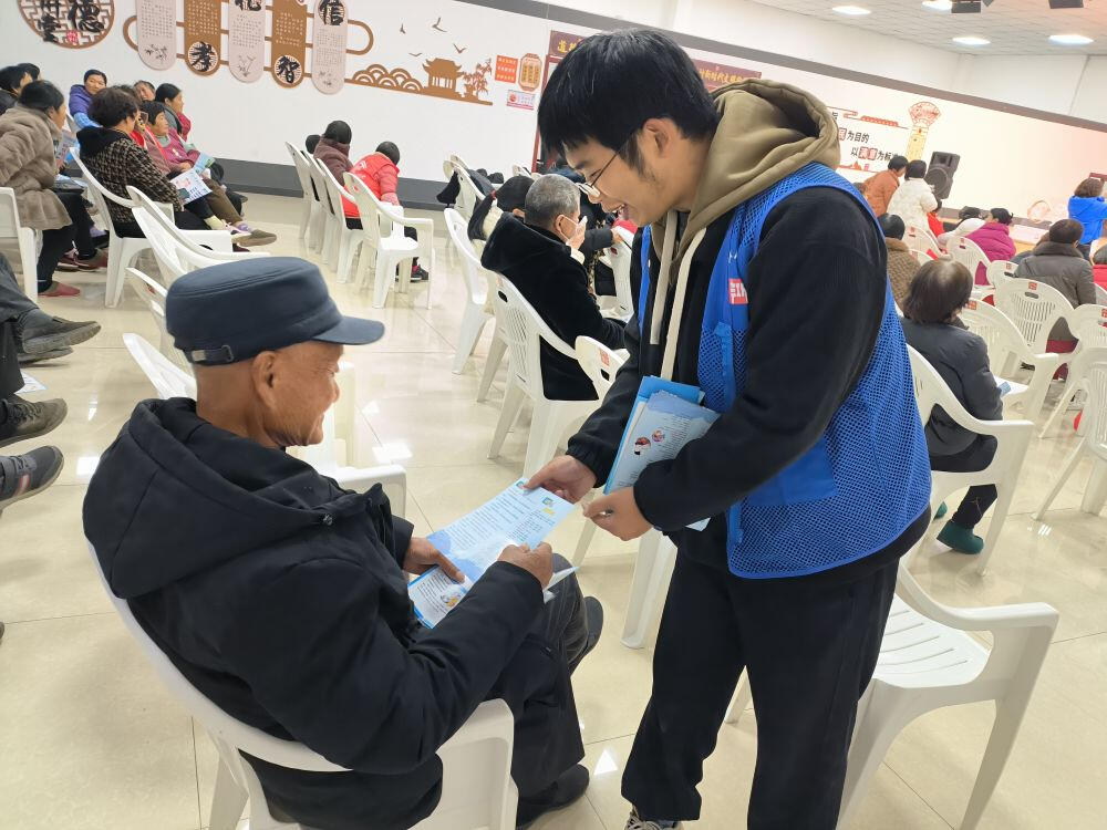 秀洲王江泾镇组织开展反邪教宣传活动_浙江在线